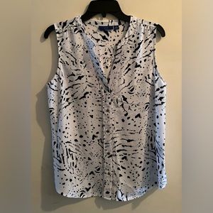 Blouse Apt 9 M - NWOT . Never worn . Black & white
